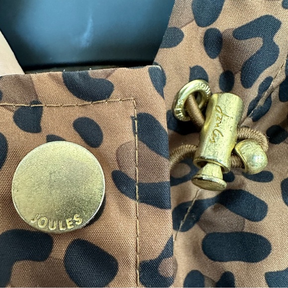 Joules. Right-as-Rain Waybridge Waterproof and Breathable Raincoat - Picture 11 of 12